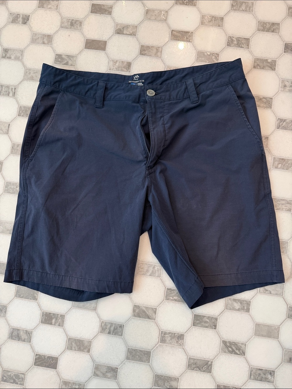 Southern Tide Men's Navy Flat-Front Shorts